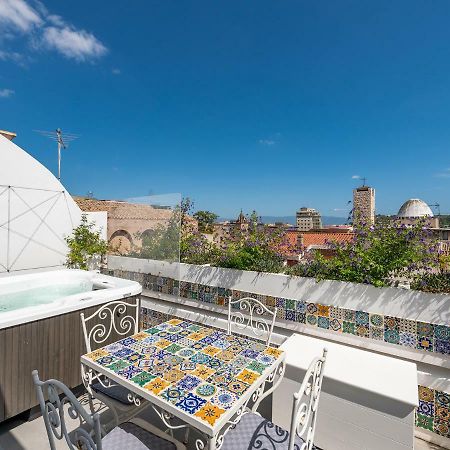 "Bea'S Terrace" - Private Jacuzzi And Panoramic Rooftop In The City Centre Каляри Екстериор снимка
